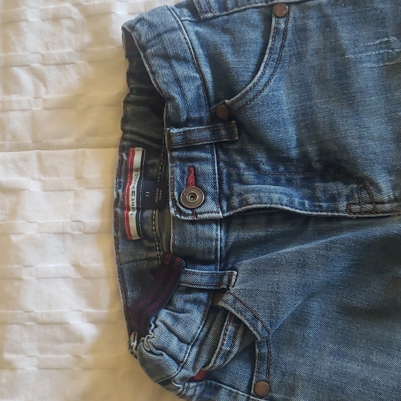 5 pair of 3T Jeans - Picture 9 of 13